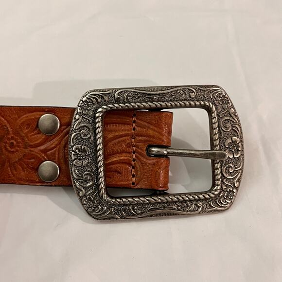 Fossil Belt Size S Brown Genuine  Leather Tooled Studded Western Boho Buckle - Picture 2 of 15